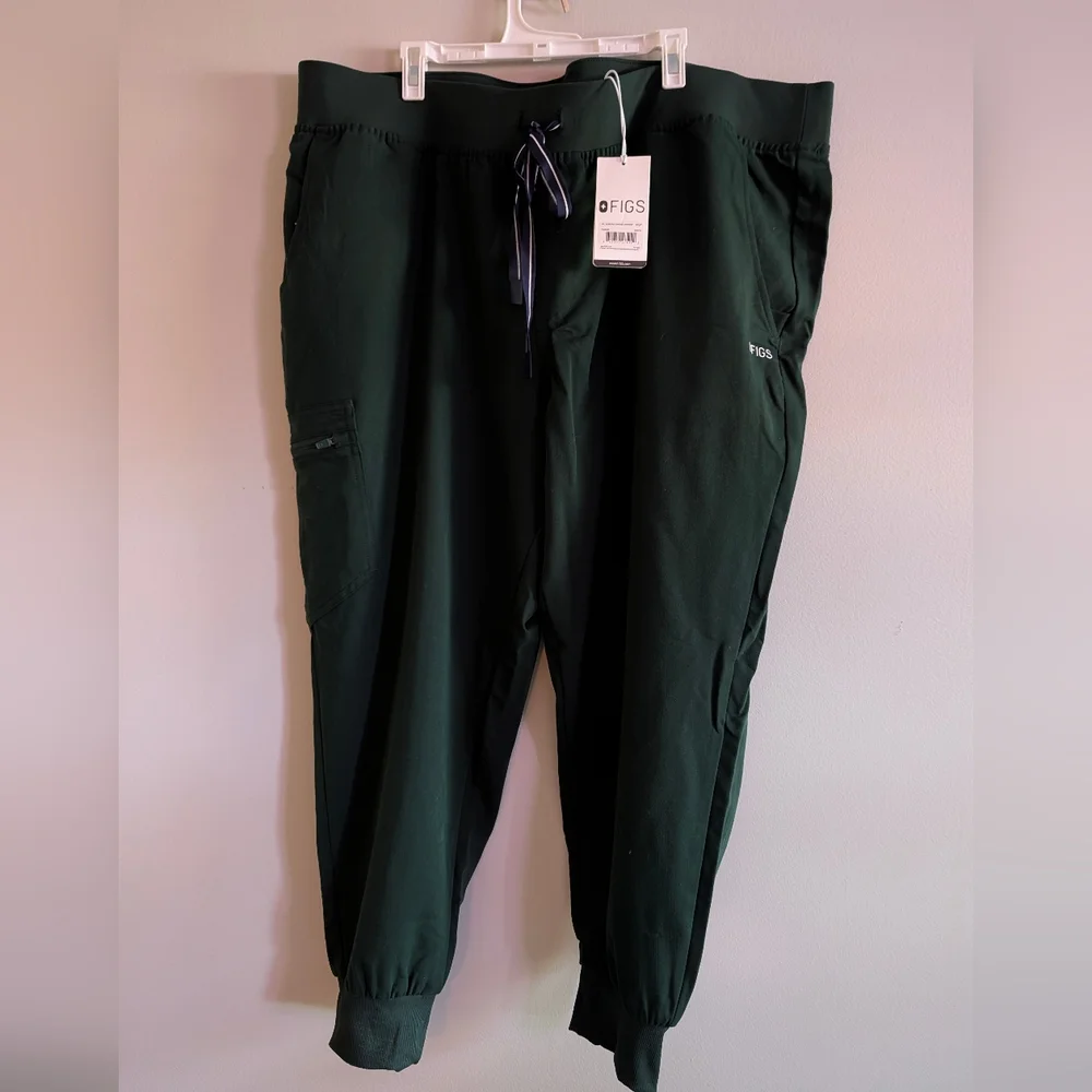 FIGS Women's Zamora Racing Jogger Scrubs In Green SIZE 3XL Petite - Picture 1 of 4